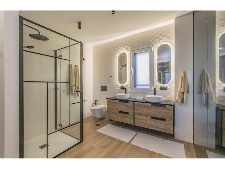 Apartment for Sale in New Golden Mile, Malaga 24