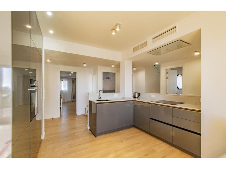 Apartment for Sale in New Golden Mile, Malaga 27