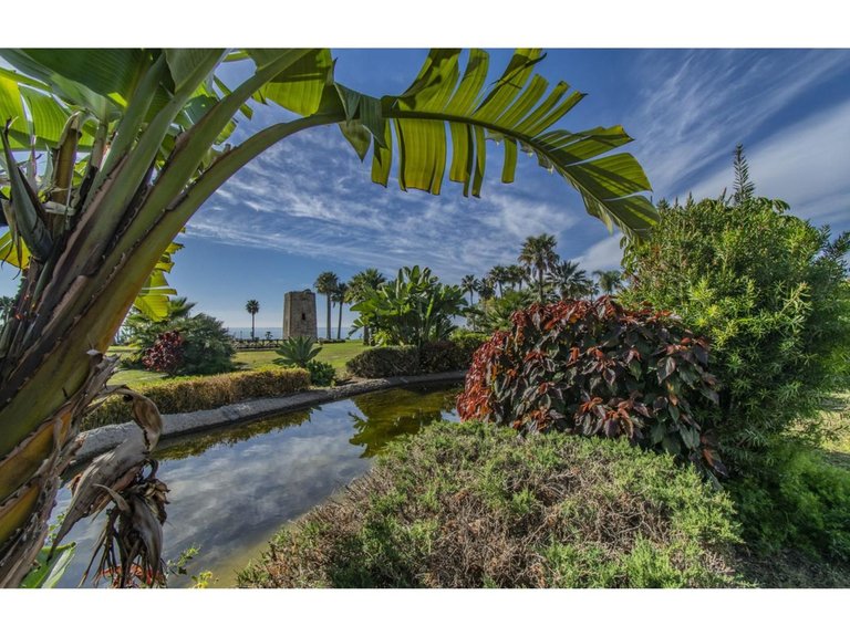 Apartment for Sale in New Golden Mile, Malaga 36