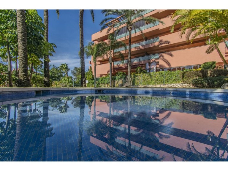 Apartment for Sale in New Golden Mile, Malaga 42