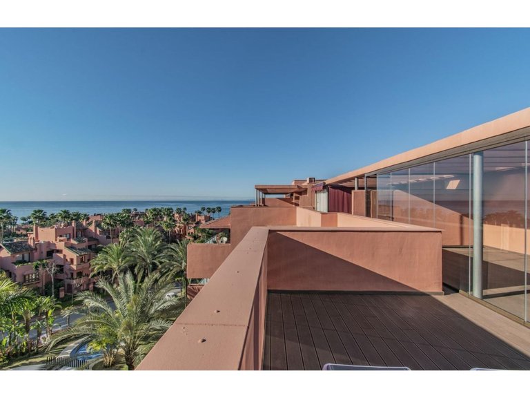 Apartment for Sale in New Golden Mile, Malaga 9