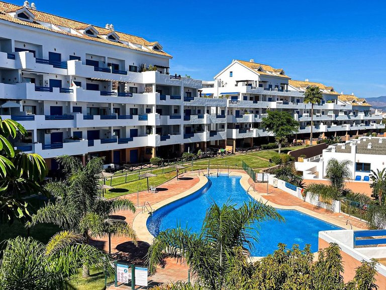 Apartment for Sale in La Duquesa, Malaga 1