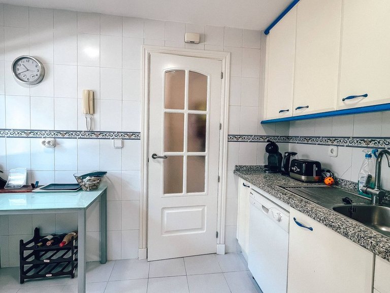 Apartment for Sale in La Duquesa, Malaga 14