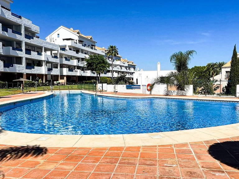 Apartment for Sale in La Duquesa, Malaga 18