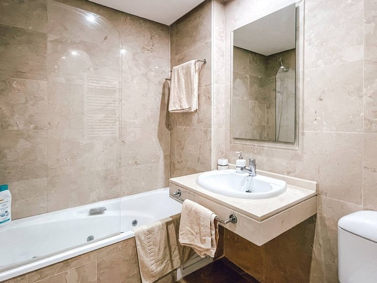 Apartment for Sale in La Duquesa, Malaga 7