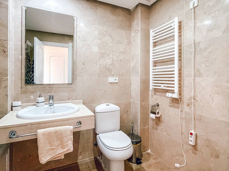 Apartment for Sale in La Duquesa, Malaga 8