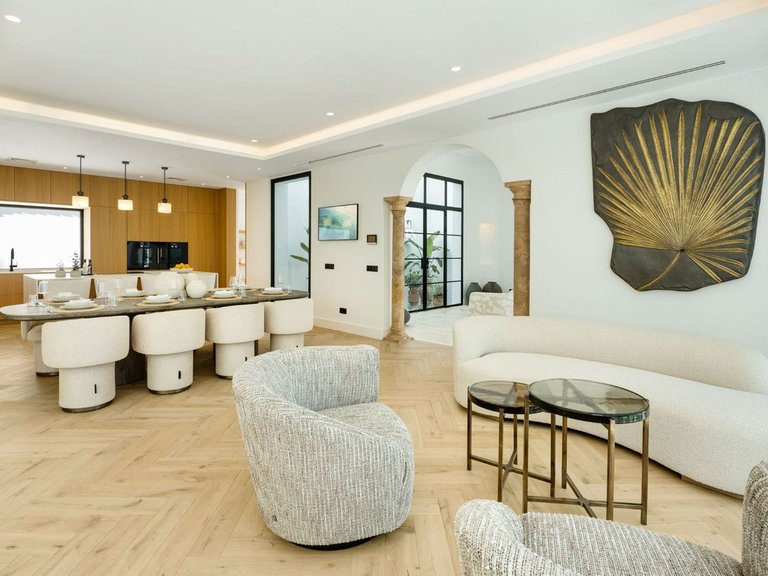 Villa for Sale in Benahavís, Malaga 13