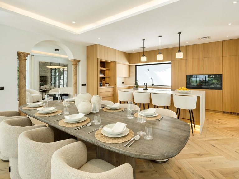 Villa for Sale in Benahavís, Malaga 14