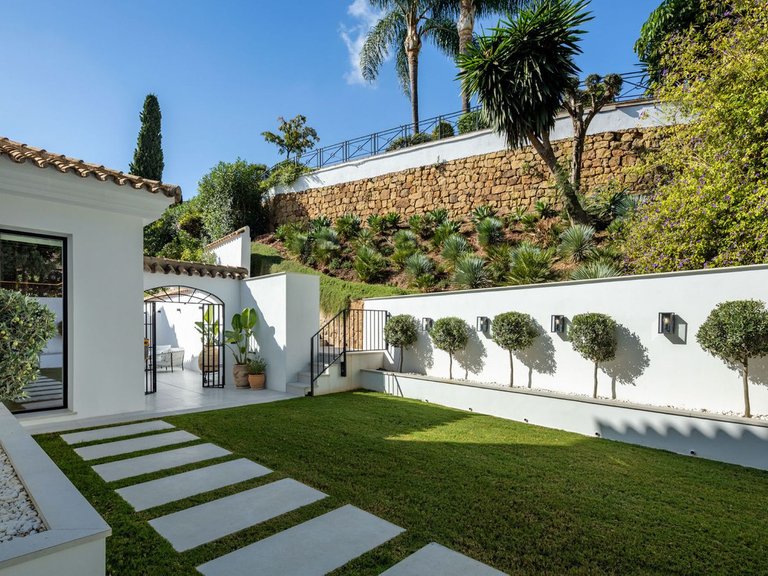 Villa for Sale in Benahavís, Malaga 19