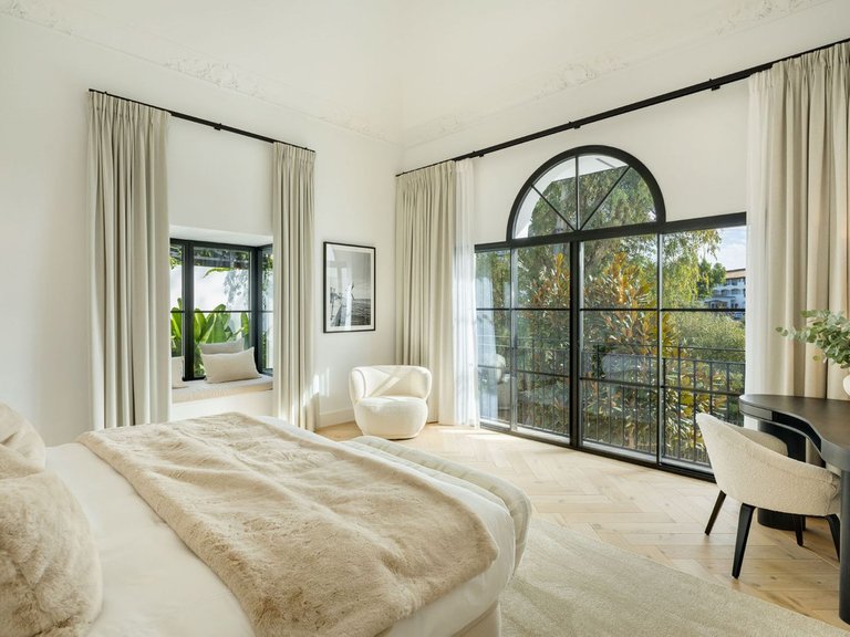 Villa for Sale in Benahavís, Malaga 24