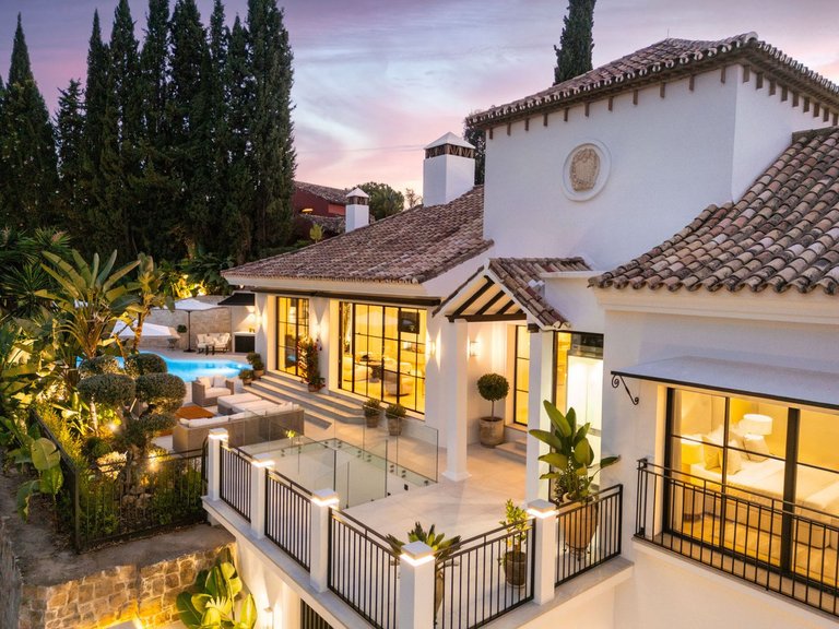 Villa for Sale in Benahavís, Malaga 40