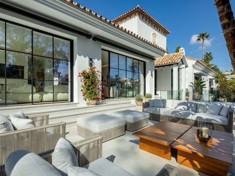 Villa for Sale in Benahavís, Malaga 9
