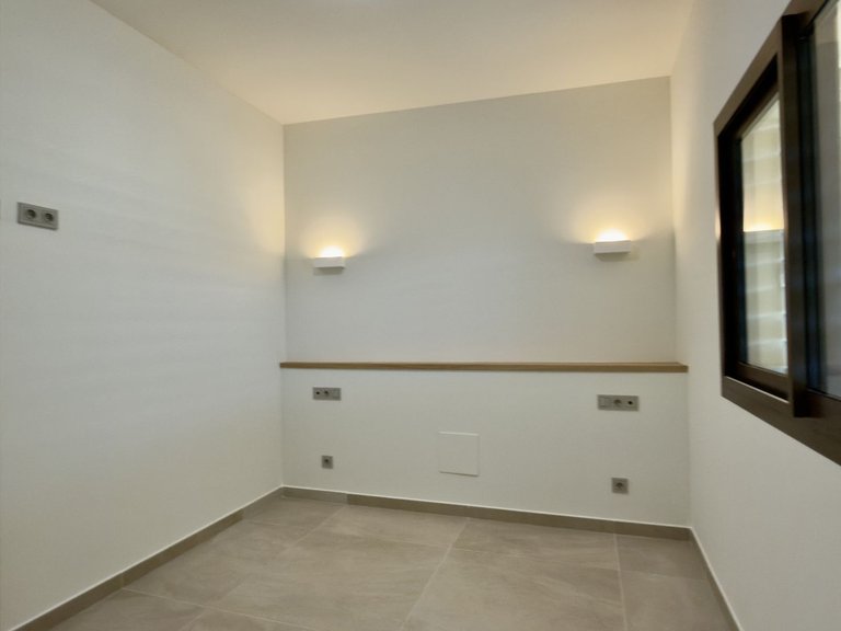 Apartment for Sale in Fuengirola, Malaga 19