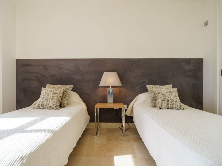 Apartment for Sale in Benahavís, Malaga 39