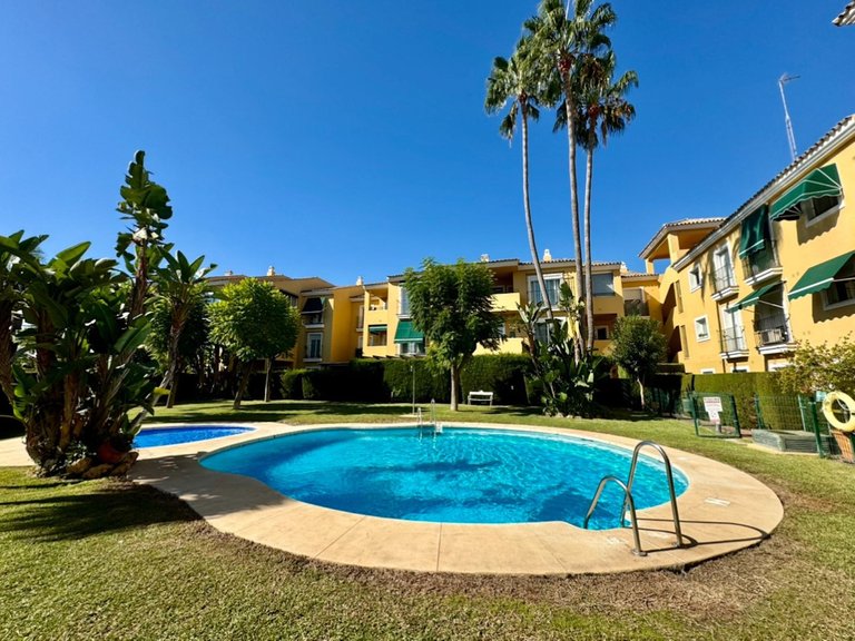 Apartment for Sale in Guadalmina Baja, Malaga 1