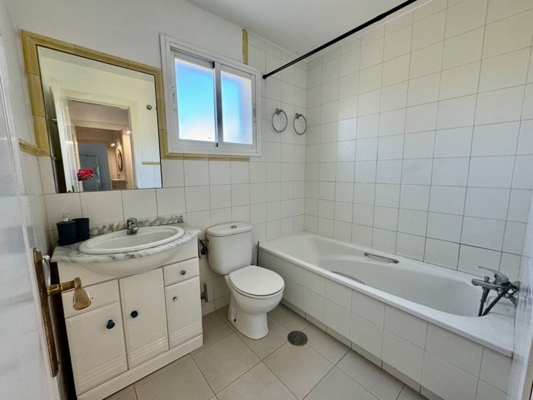 Apartment for Sale in Guadalmina Baja, Malaga 14