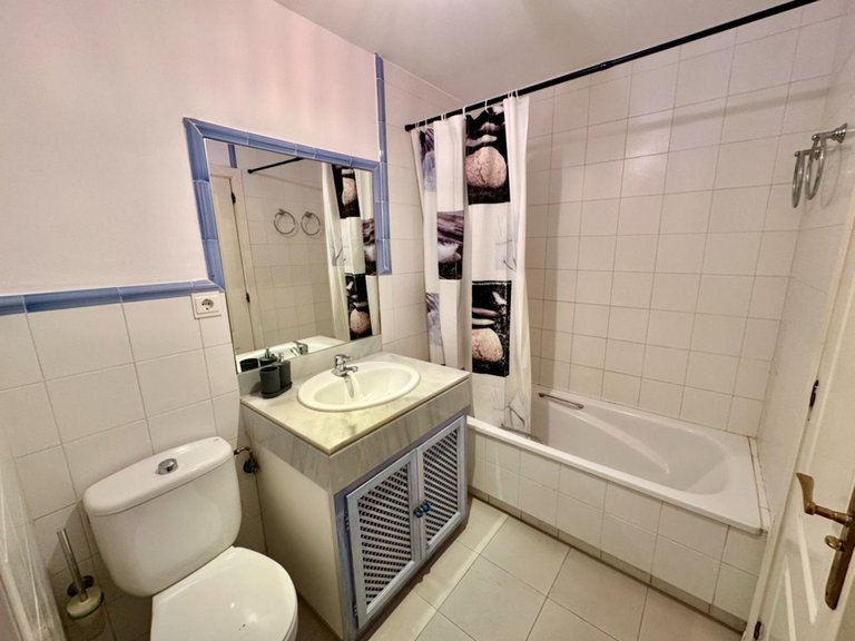 Apartment for Sale in Guadalmina Baja, Malaga 16