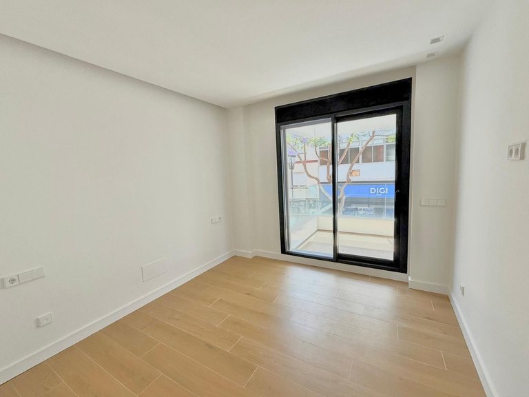 Apartment for Sale in Fuengirola, Malaga 11