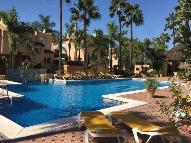 Villa for Sale in Nueva Andalucía, Malaga 1