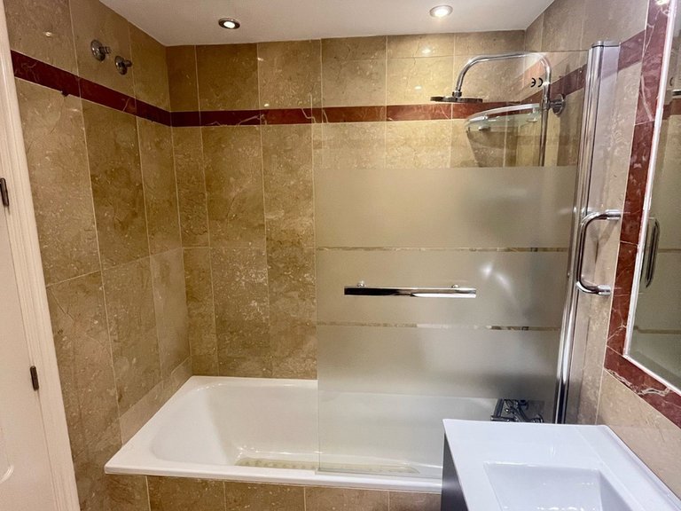 Villa for Sale in Nueva Andalucía, Malaga 16