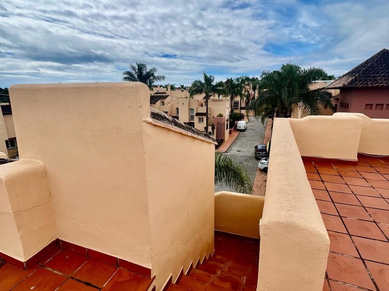 Villa for Sale in Nueva Andalucía, Malaga 24