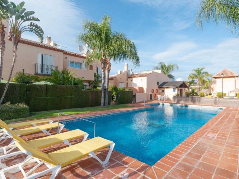 Villa for Sale in Nueva Andalucía, Malaga 32