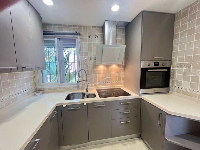 Villa for Sale in Nueva Andalucía, Malaga 4