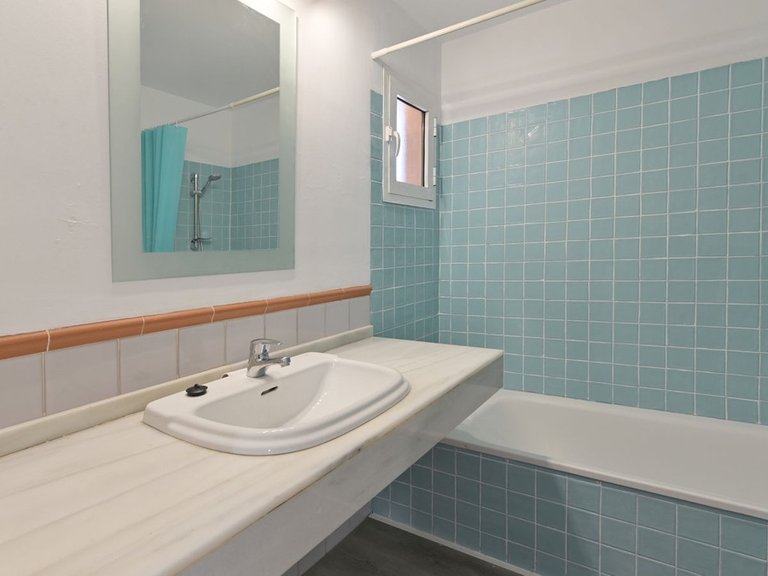 Apartment for Sale in Fuengirola, Malaga 10