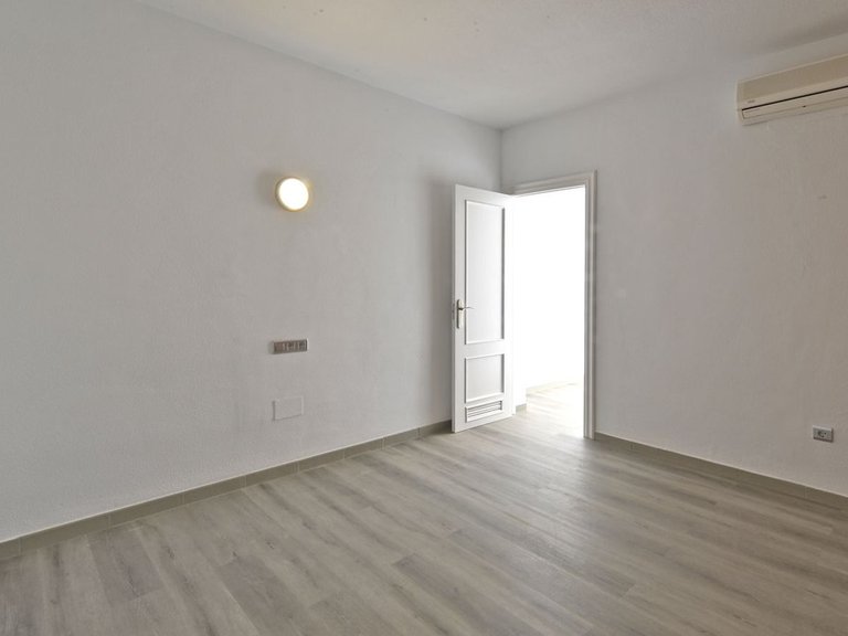 Apartment for Sale in Fuengirola, Malaga 12