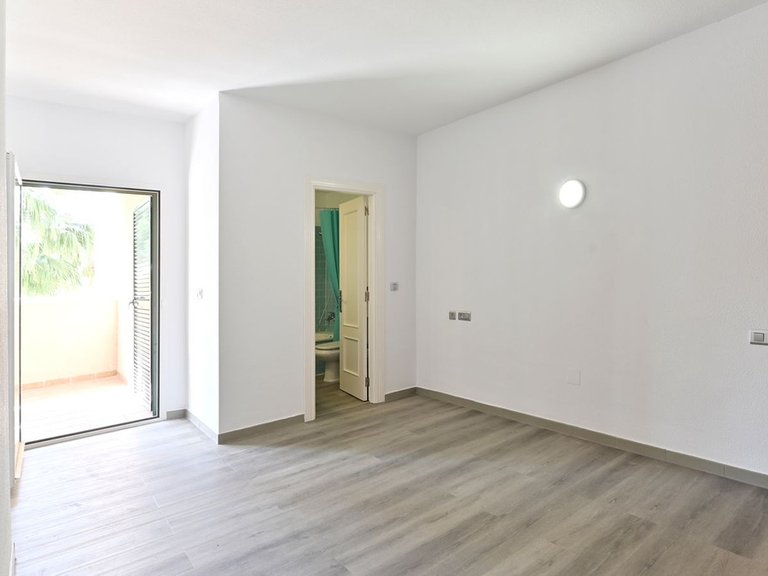Apartment for Sale in Fuengirola, Malaga 8