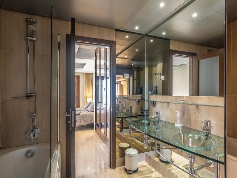 Apartment for Sale in Estepona, Malaga 10