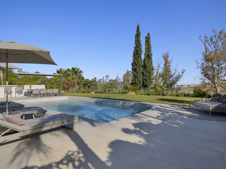 Villa for Sale in El Paraiso, Malaga 107