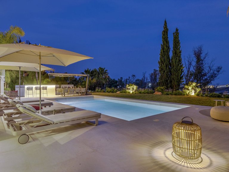 Villa for Sale in El Paraiso, Malaga 118
