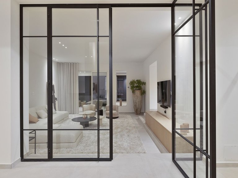 Villa for Sale in El Paraiso, Malaga 125