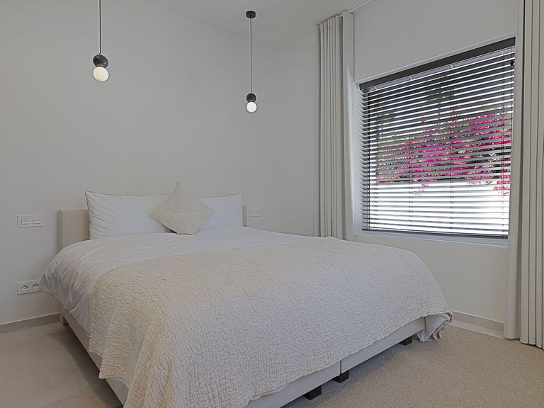 Villa for Sale in El Paraiso, Malaga 24