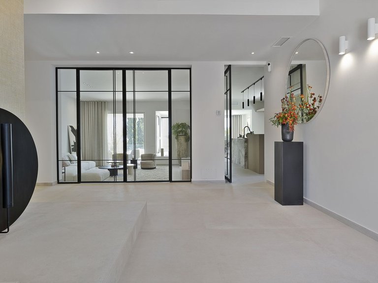 Villa for Sale in El Paraiso, Malaga 4
