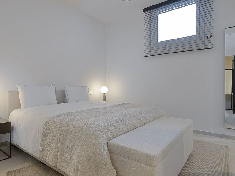 Villa for Sale in El Paraiso, Malaga 42