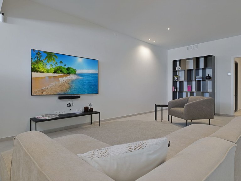 Villa for Sale in El Paraiso, Malaga 50