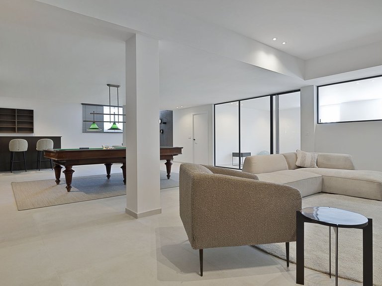 Villa for Sale in El Paraiso, Malaga 54
