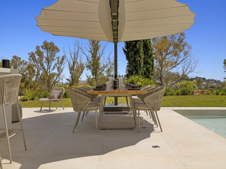 Villa for Sale in El Paraiso, Malaga 63