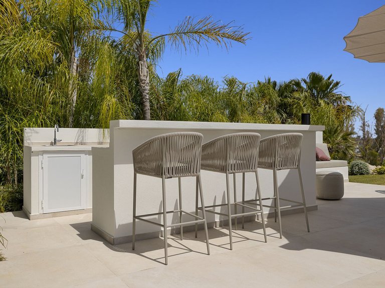 Villa for Sale in El Paraiso, Malaga 64