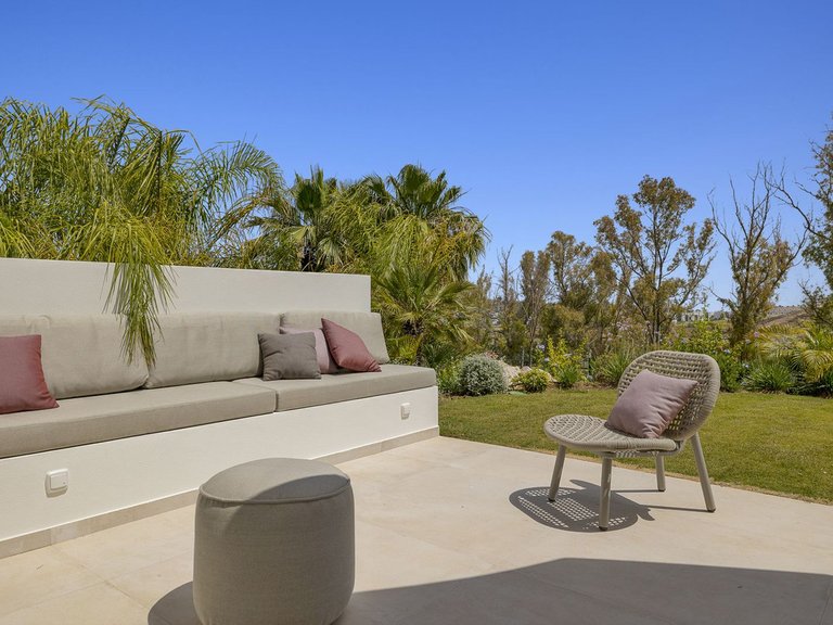 Villa for Sale in El Paraiso, Malaga 65