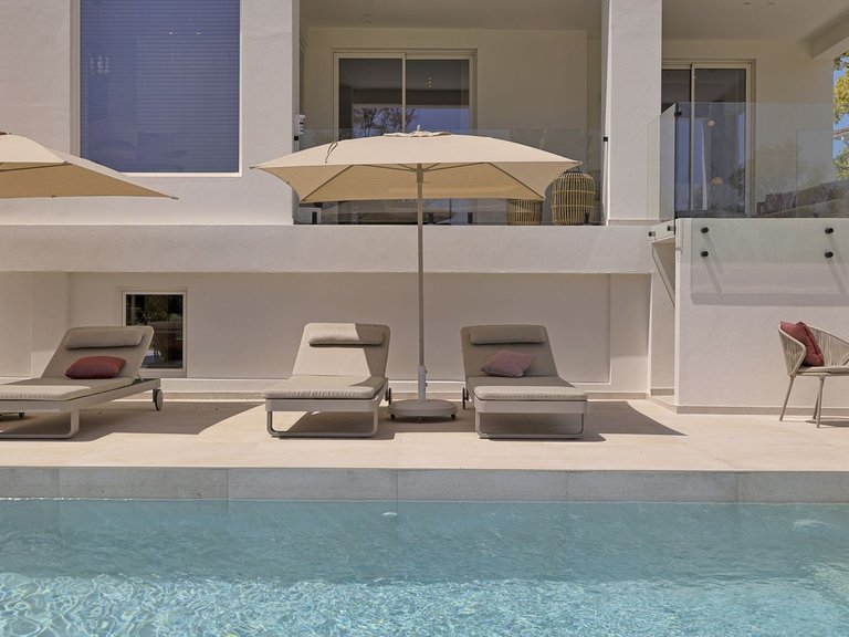 Villa for Sale in El Paraiso, Malaga 68