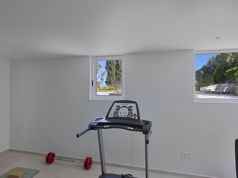 Villa for Sale in El Paraiso, Malaga 96
