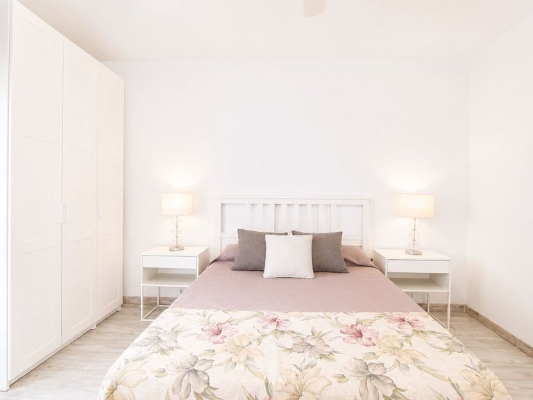 Apartment for Sale in Puerto Banus, Malaga 15