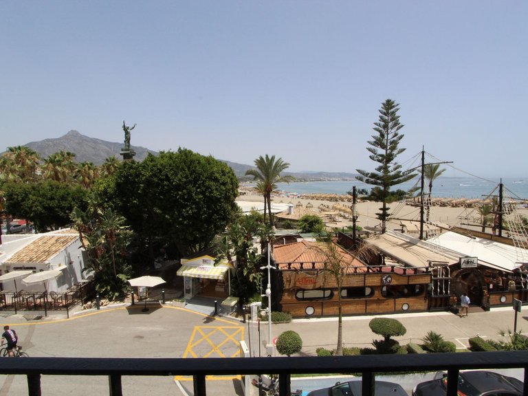 Apartment for Sale in Puerto Banus, Malaga 4