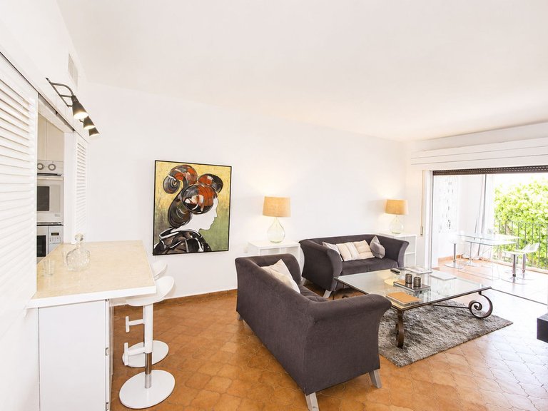 Apartment for Sale in Puerto Banus, Malaga 7
