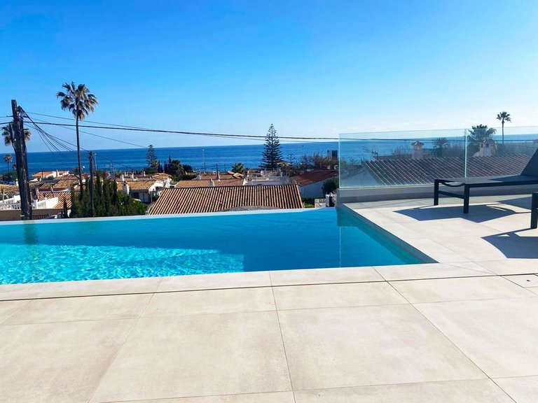 Villa for Sale in La Cala De Mijas, Malaga 2