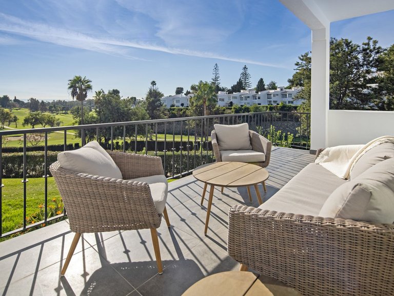 Villa for Sale in Nueva Andalucía, Malaga 1