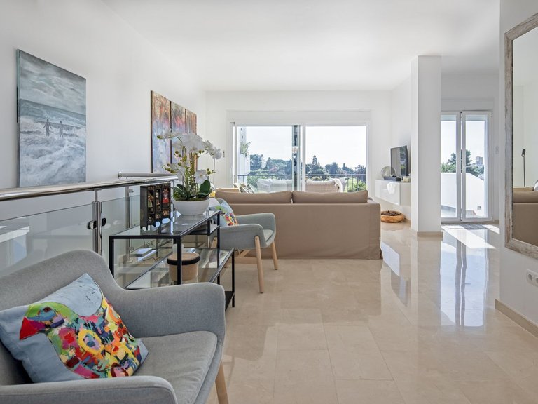 Villa for Sale in Nueva Andalucía, Malaga 15